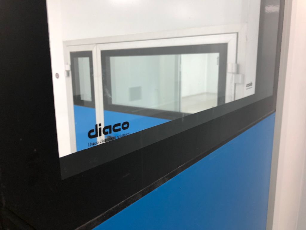 درب و پنجره کلین روم(اتاق تمیز)